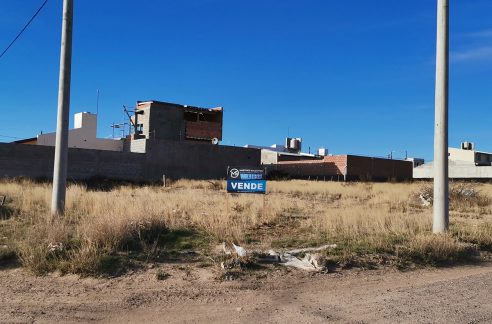 LOTE EN VENTA ESQUINA ZONA COMERCIAL