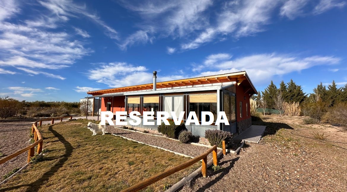 < RESERVADA >  HERMOSA CASA EN VENTA DE 1 DORMITORIO SOBRE TERRENO DE 1 HECTÁREA EN PARQUE ECOLOGOCICO EL DORADILLO, PUERTO MADRYN