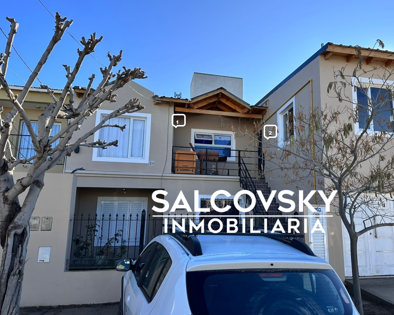 Departamento en alquiler en primer piso, por escalera.$ 450.000 + servicios