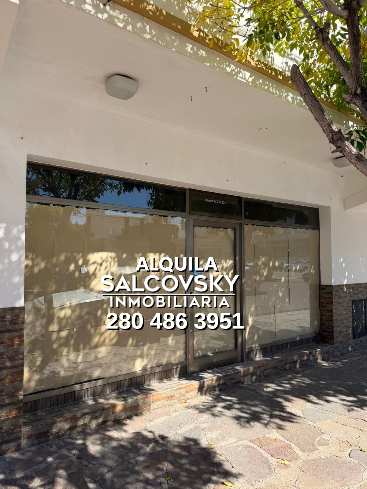 Local en alquiler Marcos A Zar 821 Puerto Madryn $ 900.000 + Servicios