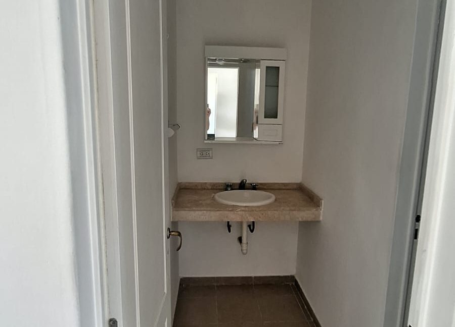 16b